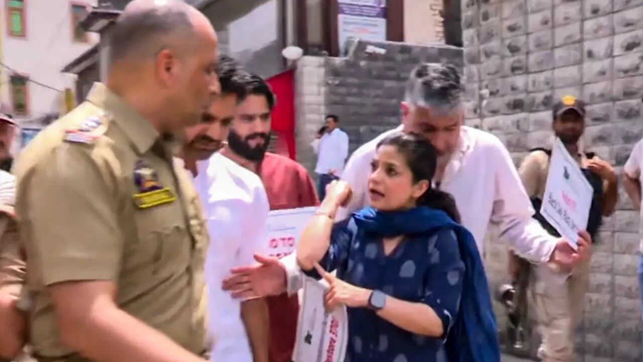 Iltija faces FIR, questioning over ‘assault’ on cop, accuses police of manhandling; Omar calls it ‘fixed match’