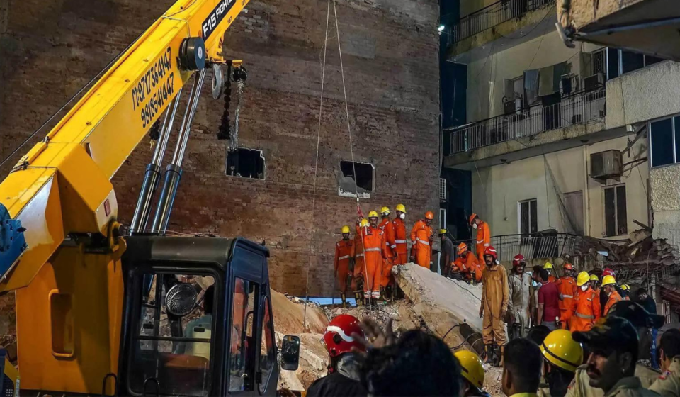 Delhi building collapse kills 6; FIR against owner, illegal buildings over 4 floors face action