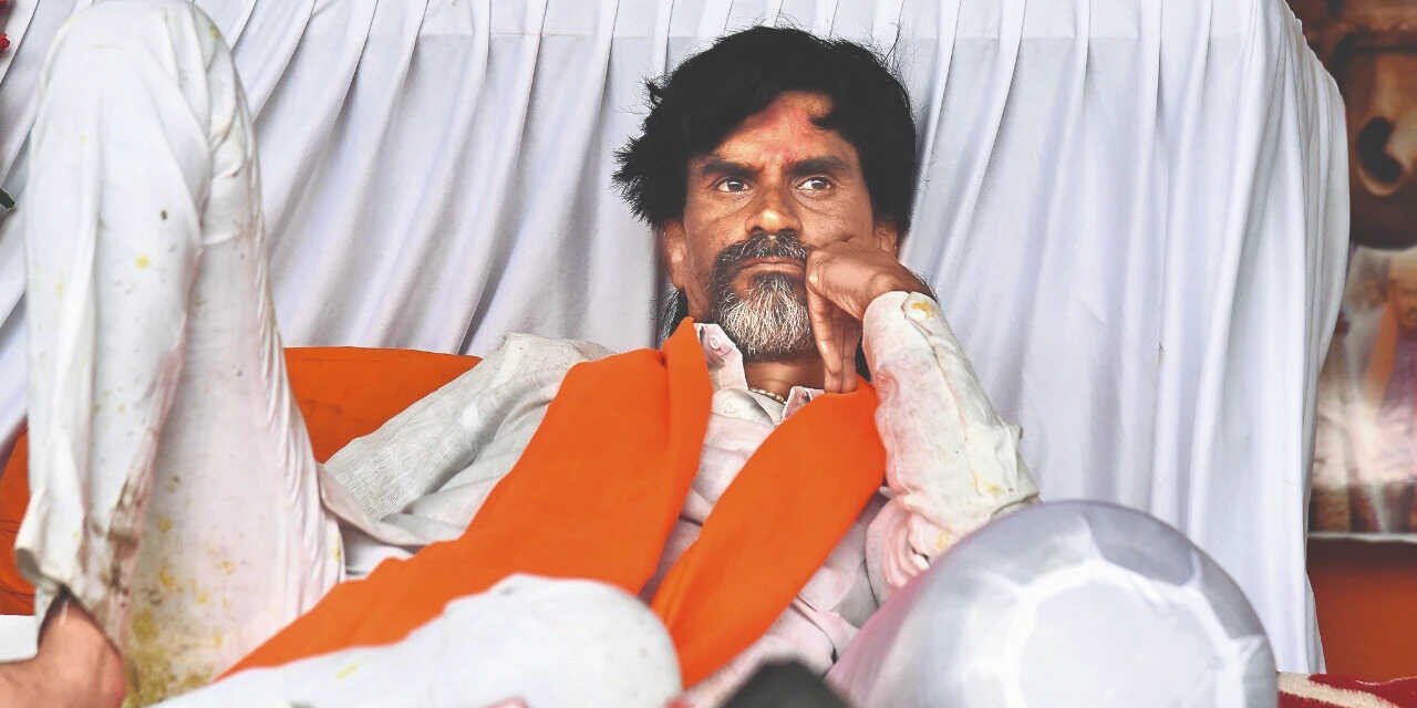 Maratha activist Jarange Patil calls off 20-day fast, gives govt 3 months to consider demands